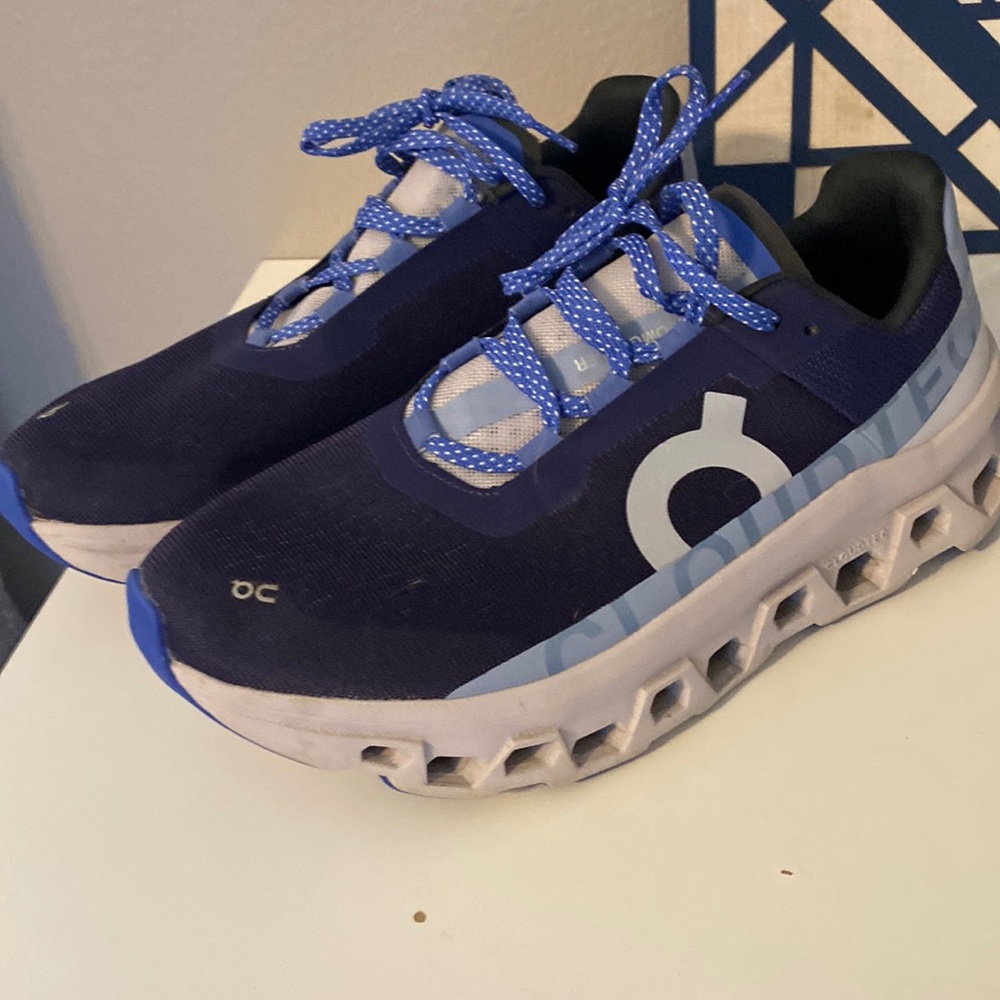 Cloud tec cloud monsters running- walking shoes